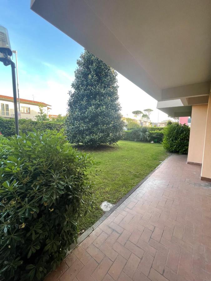 Viareggio Sabbia Bianca Apartment Luaran gambar