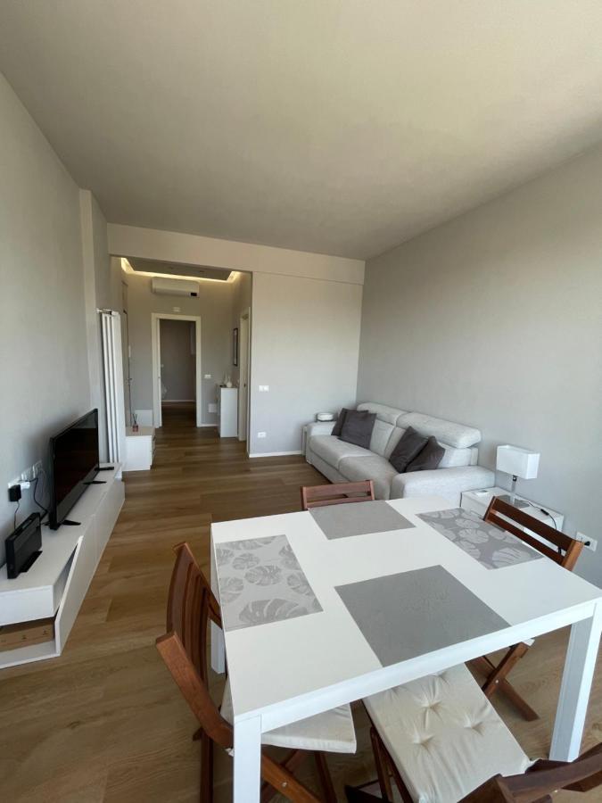 Viareggio Sabbia Bianca Apartment Luaran gambar